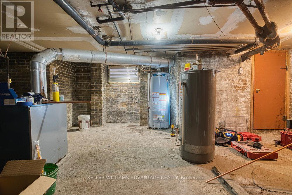 24 Indian Road Crescent, Toronto, ON - Indoor