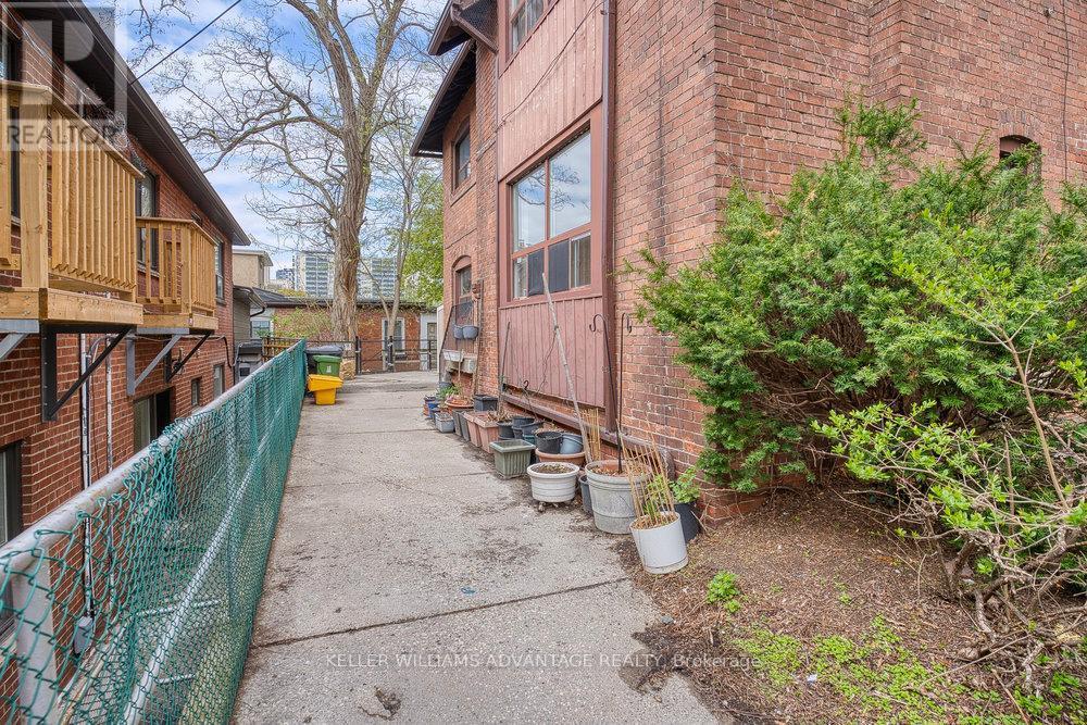 24 Indian Road Crescent, Toronto, ON - Outdoor