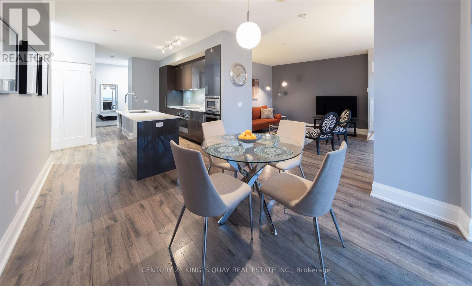 505 - 110 Marine Parade Drive, Toronto, ON - Indoor Photo Showing Dining Room