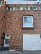 39 JOHN CABOT WAY Toronto, ON M3N 2T5