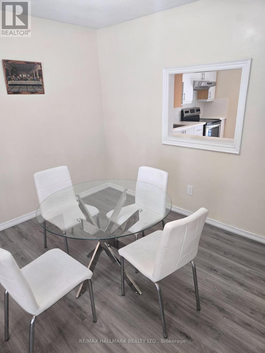 39 John Cabot Way, Toronto, ON - Indoor Photo Showing Dining Room
