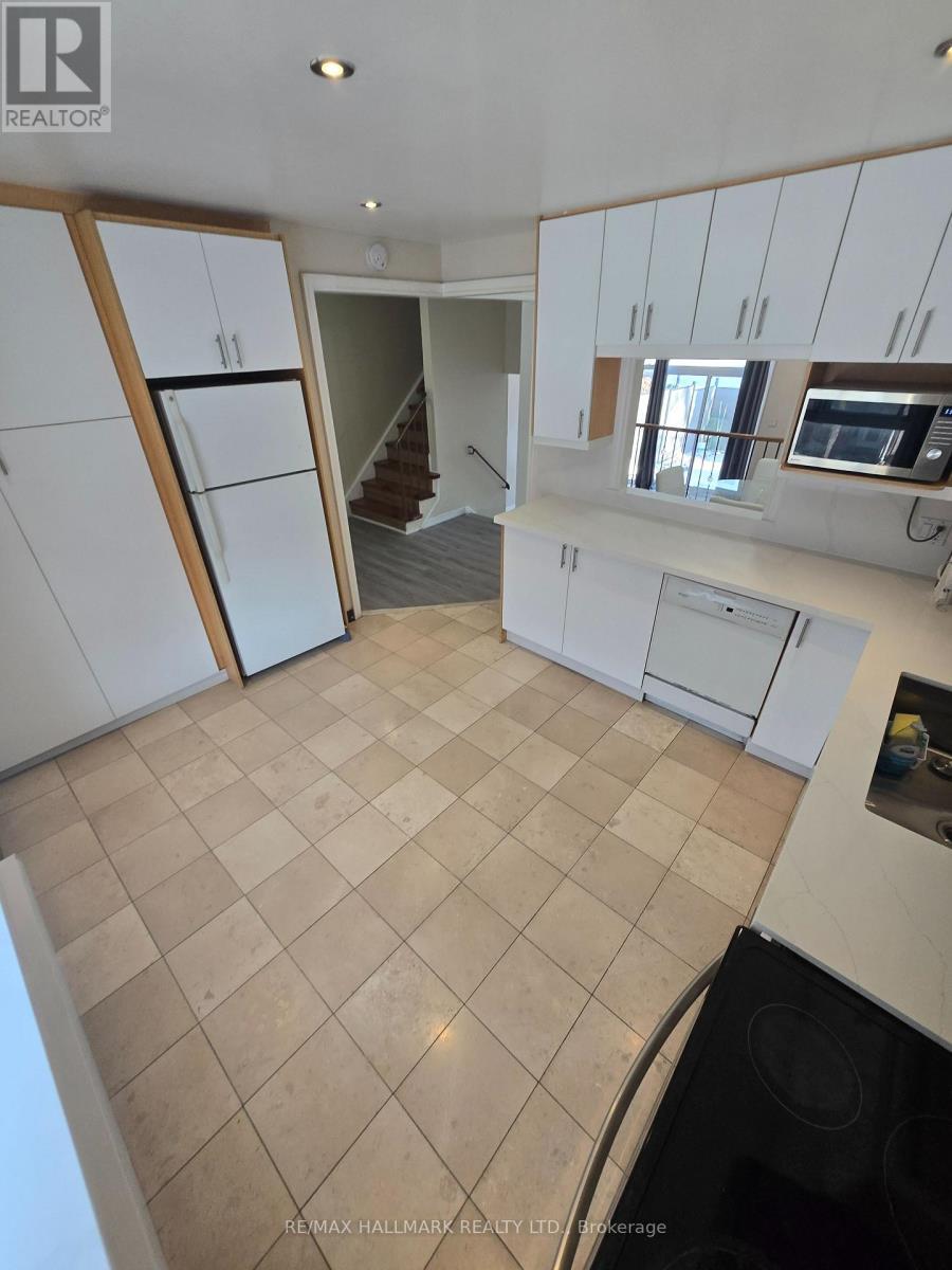 39 John Cabot Way, Toronto, ON - Indoor