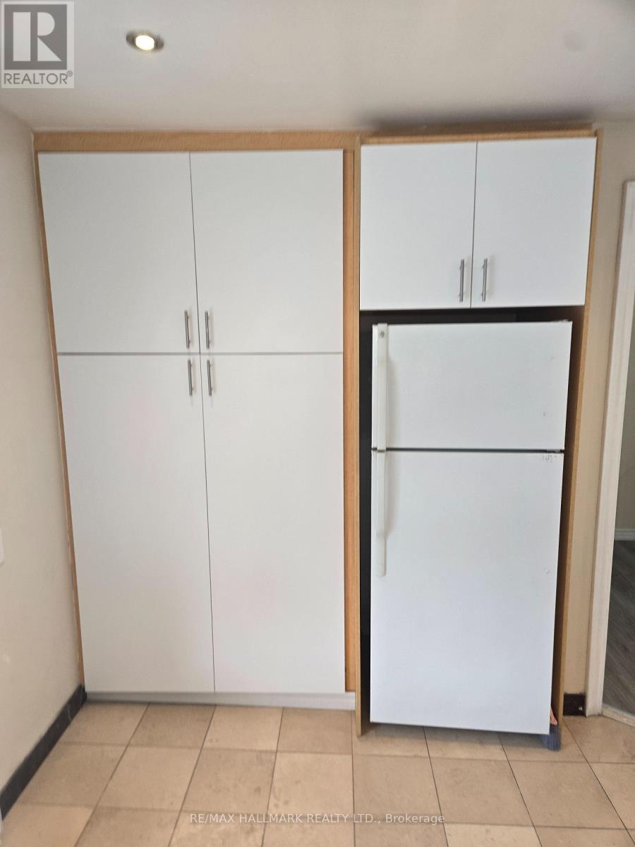 39 John Cabot Way, Toronto, ON - Indoor