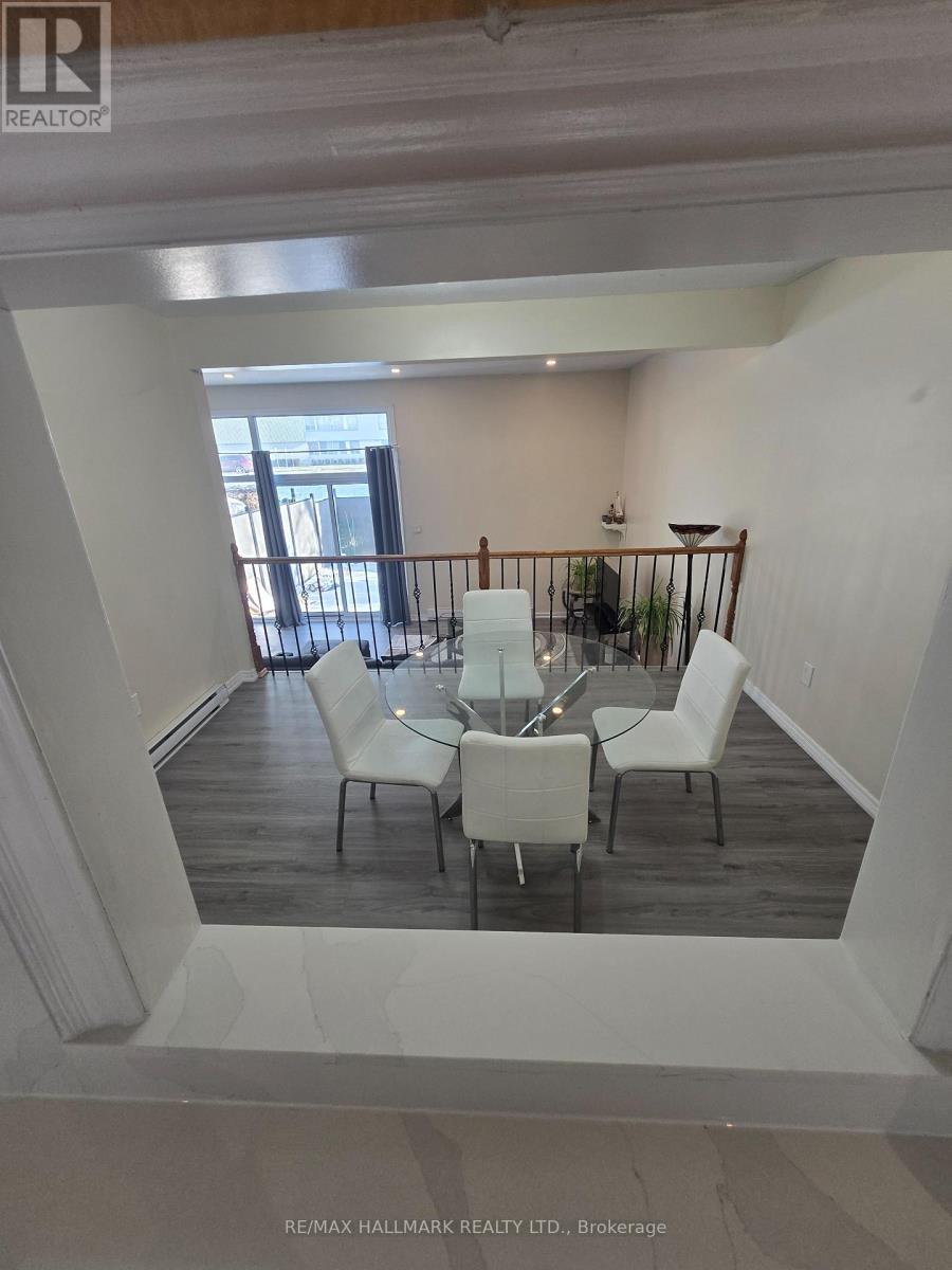 39 John Cabot Way, Toronto, ON - Indoor Photo Showing Other Room