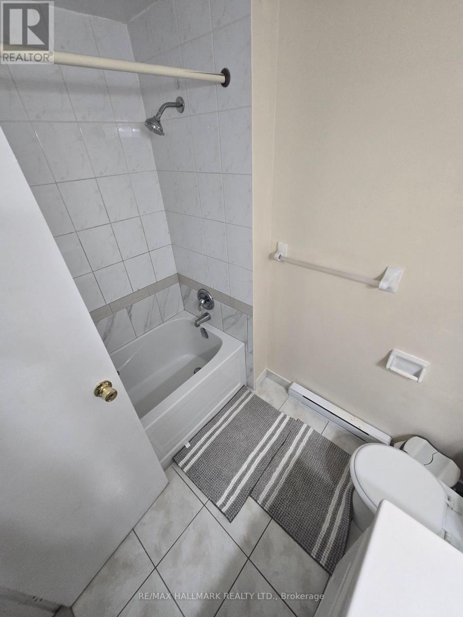 39 John Cabot Way, Toronto, ON - Indoor Photo Showing Bathroom