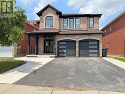 32 CHARGER LANE Brampton, ON L7A 3C1