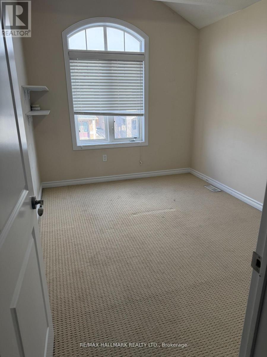 74 Lloyd Crescent, Brampton, ON - Indoor Photo Showing Other Room