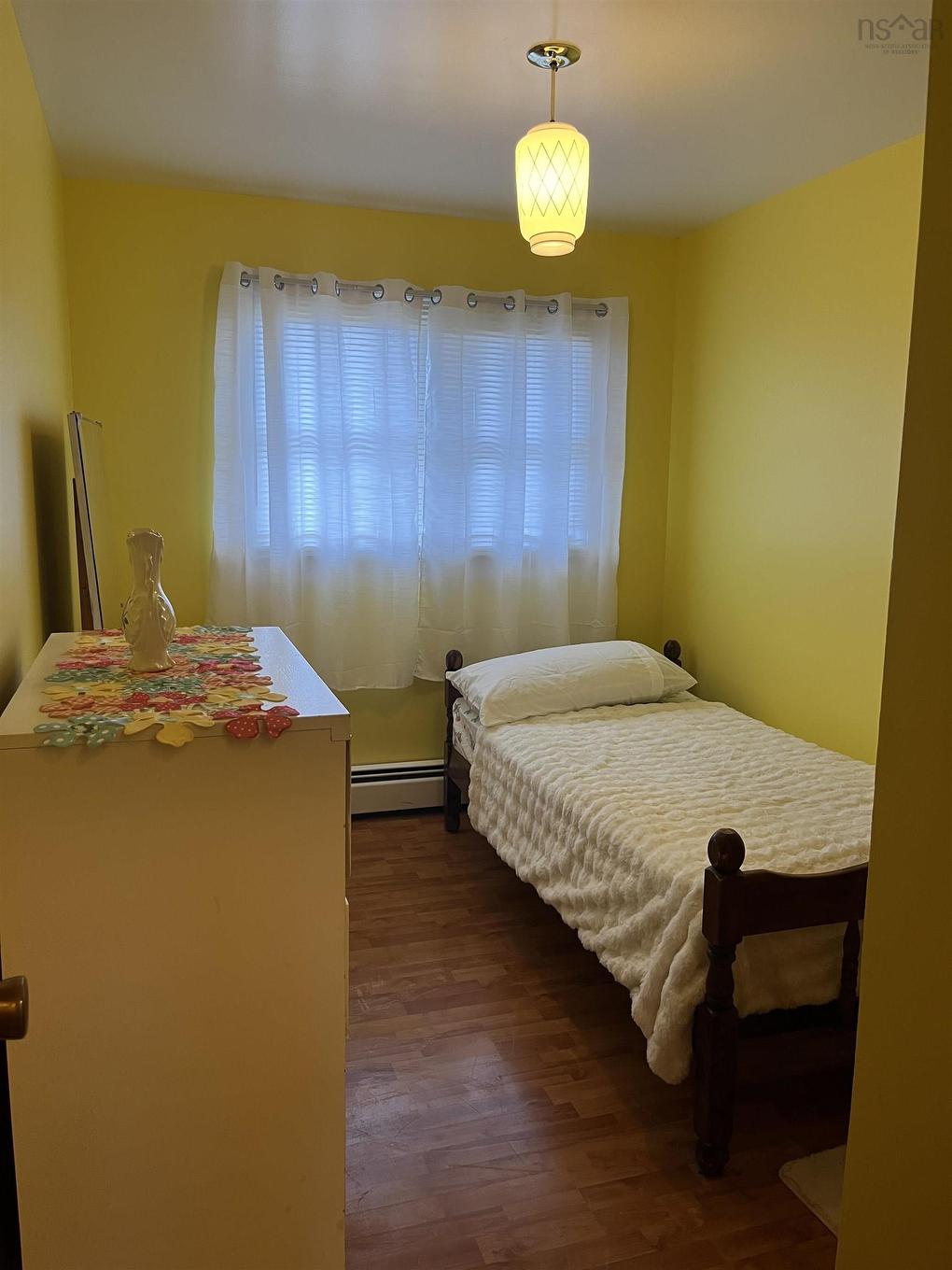 67 South Street, Donkin, NS