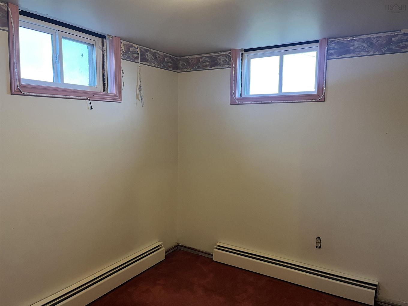 67 South Street, Donkin, NS