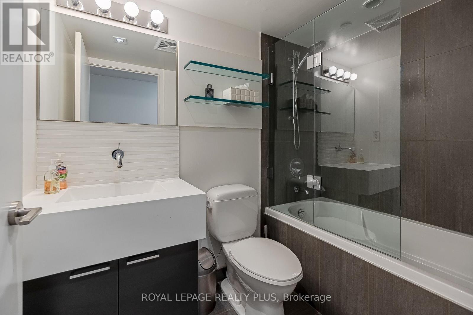 117 - 55 Stewart Street, Toronto, ON