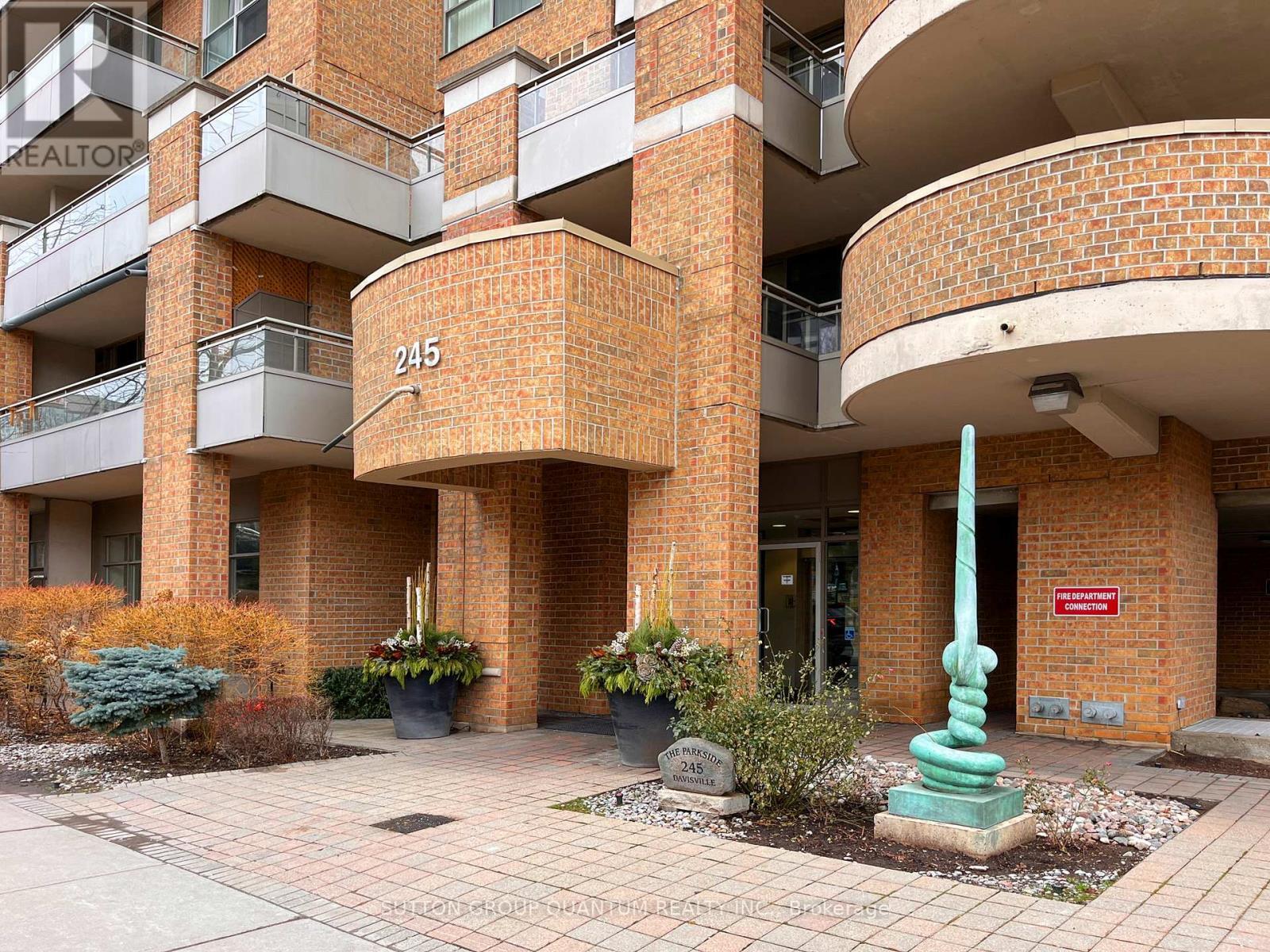 302 - 245 Davisville Avenue, Toronto, ON - Outdoor With Balcony With Exterior