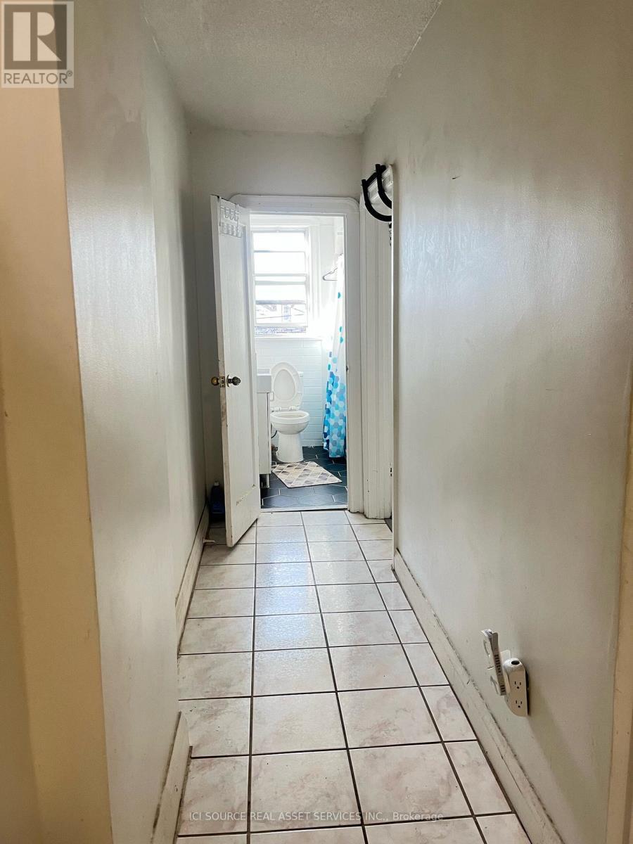 2 - 56 Markham Street, Toronto, ON - Indoor Photo Showing Other Room