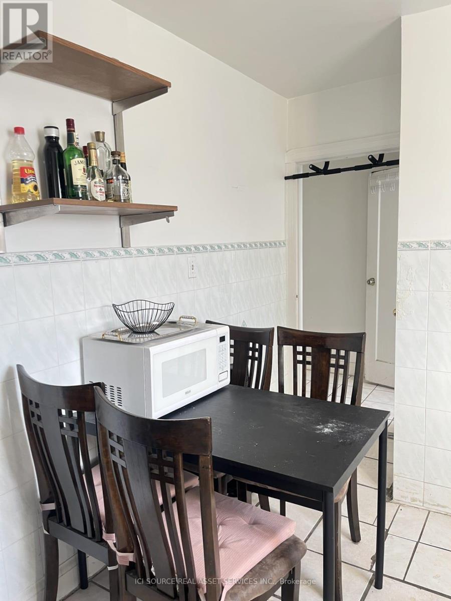 2 - 56 Markham Street, Toronto, ON - Indoor