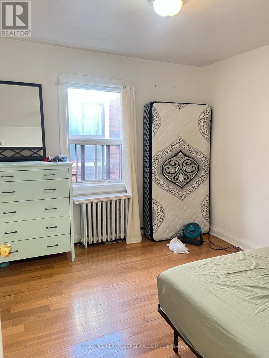 2 - 56 Markham Street, Toronto, ON - Indoor Photo Showing Bedroom