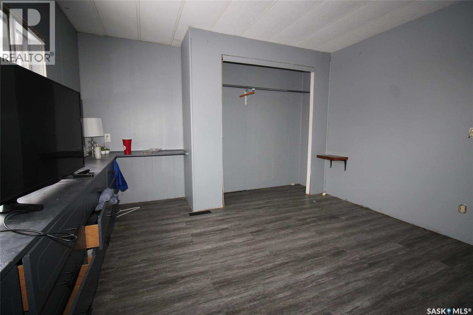 513-515 2Nd Avenue S, Simmie, SK