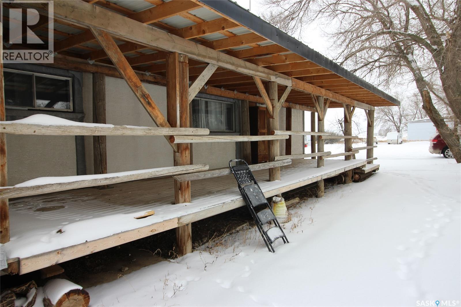 513-515 2Nd Avenue S, Simmie, SK