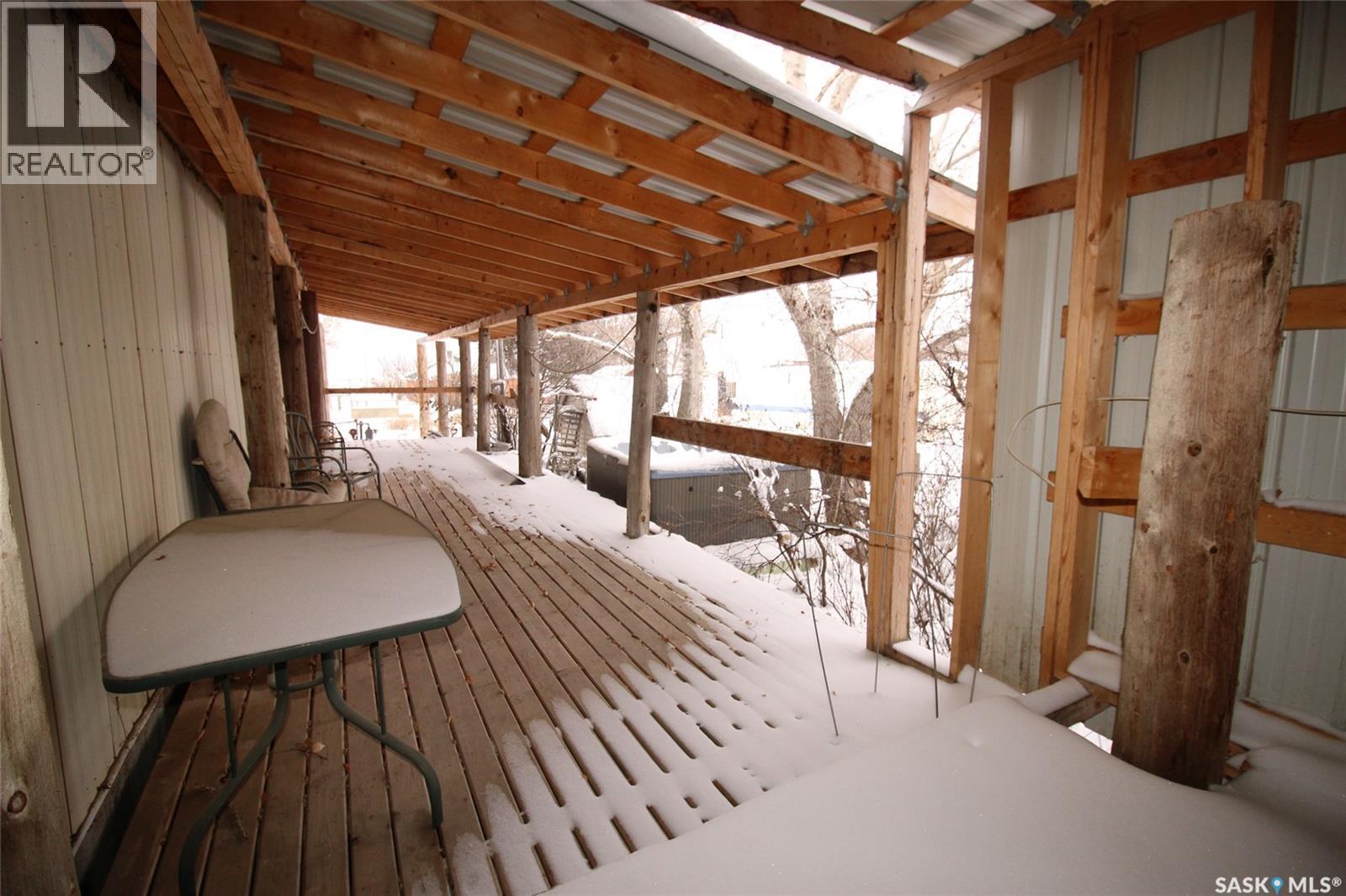 513-515 2Nd Avenue S, Simmie, SK