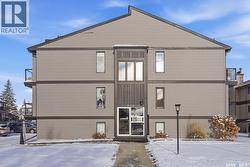 15 274 Pinehouse DRIVE Saskatoon, SK S7K 4W9