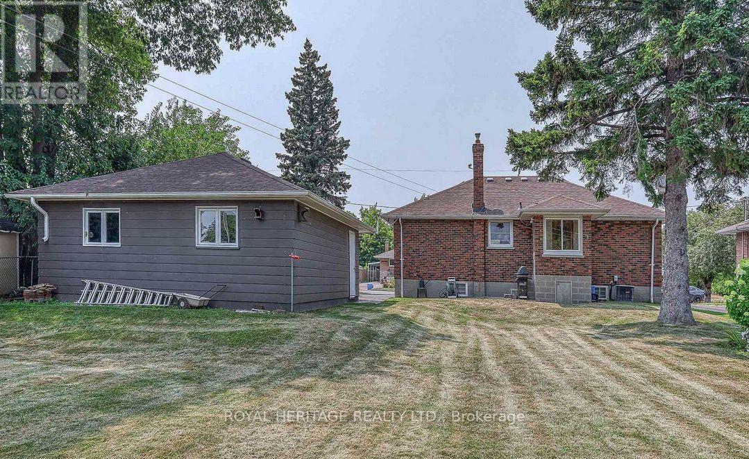 339 Nipigon Street E, Oshawa, ON - Outdoor With Exterior