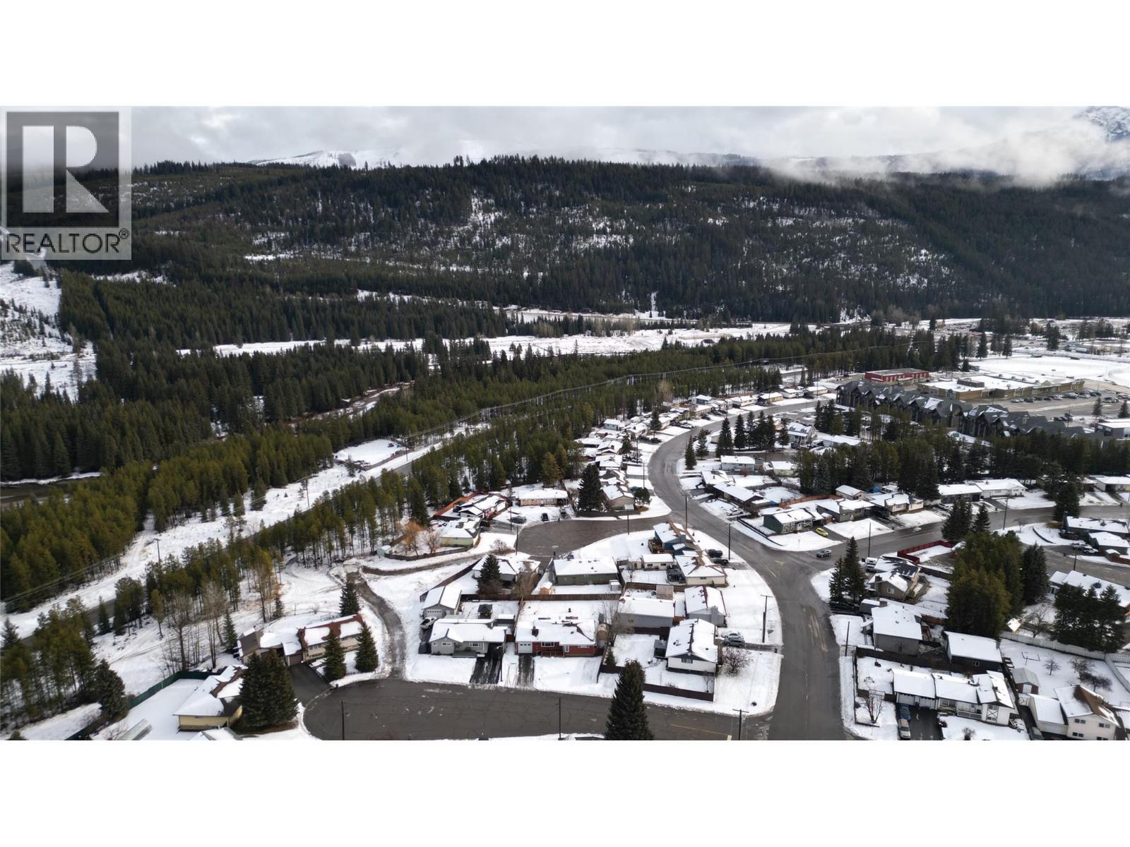 176 Cambourne Crescent, Elkford, BC -