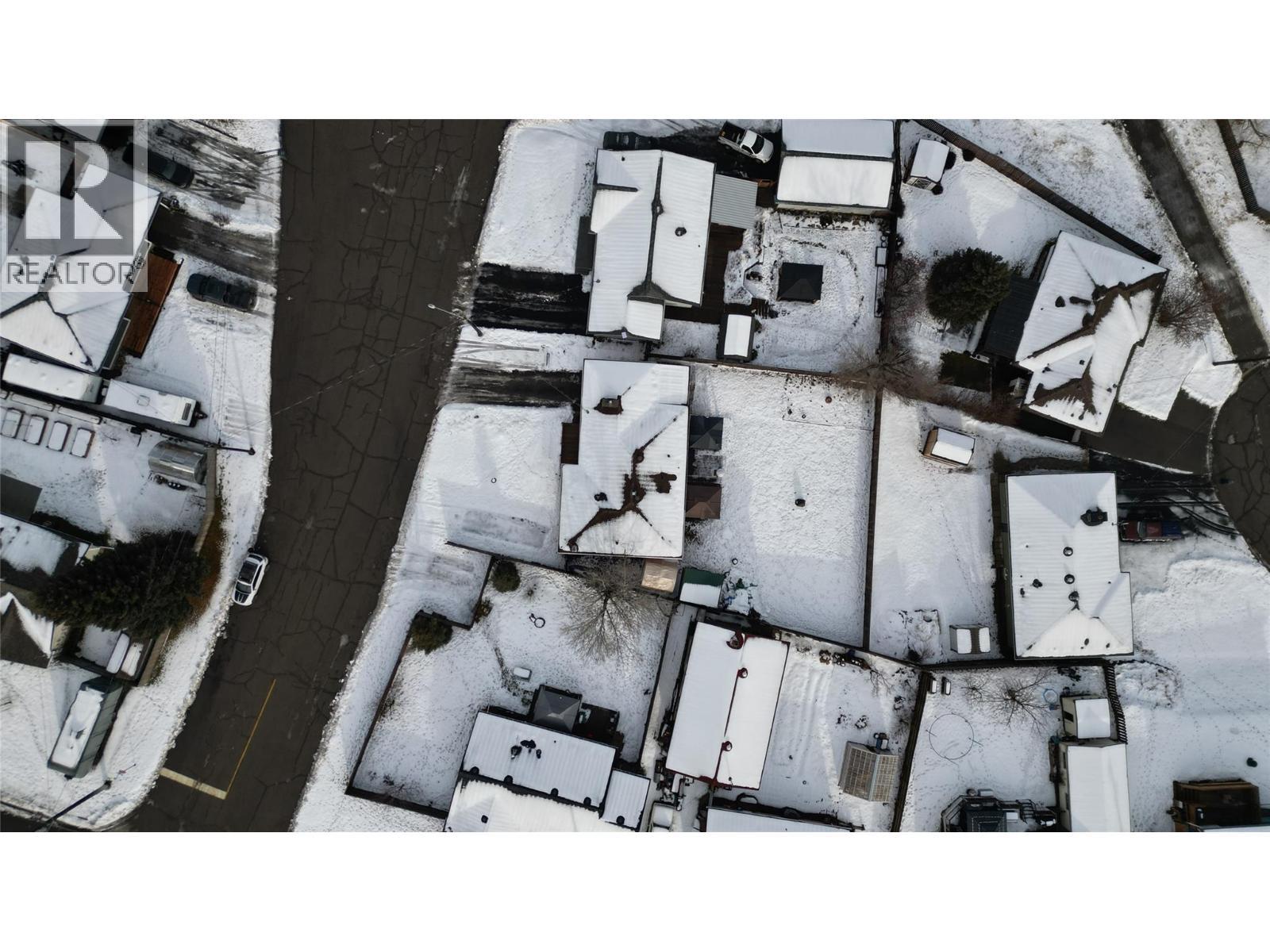 176 Cambourne Crescent, Elkford, BC -