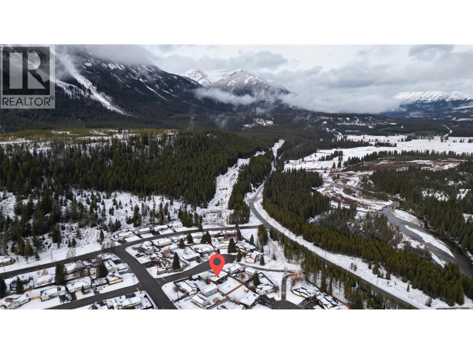 176 Cambourne Crescent, Elkford, BC - Outdoor With View
