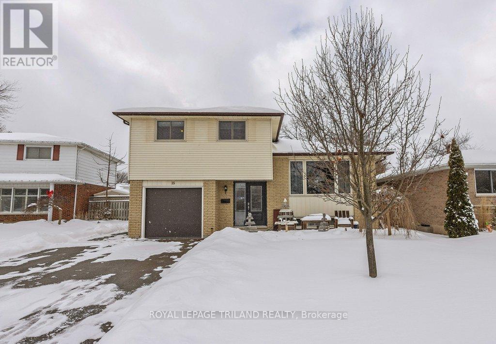 15 Stirling Crescent, St. Thomas, ON - Outdoor