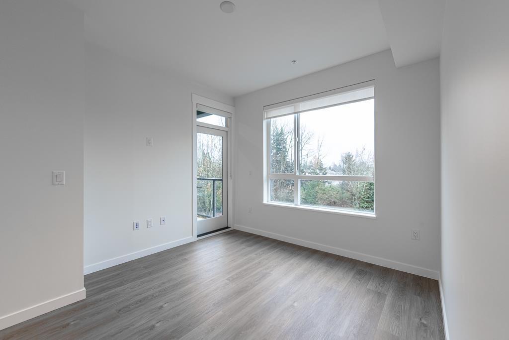408 27215 Aldergrove Town Centre Drive, Langley, BC - Indoor Photo Showing Other Room