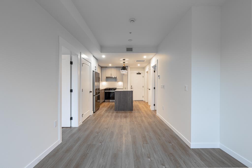 408 27215 Aldergrove Town Centre Drive, Langley, BC - Indoor Photo Showing Other Room