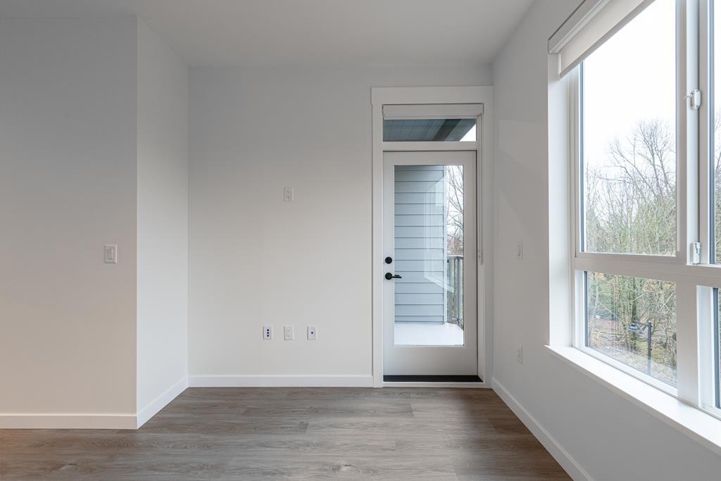 408 27215 Aldergrove Town Centre Drive, Langley, BC - Indoor Photo Showing Other Room