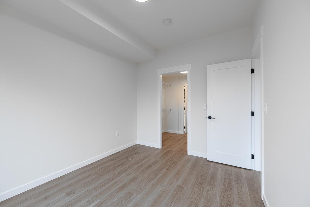 408 27215 Aldergrove Town Centre Drive, Langley, BC - Indoor Photo Showing Other Room