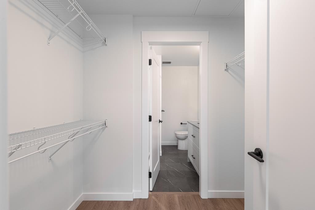 408 27215 Aldergrove Town Centre Drive, Langley, BC - Indoor With Storage