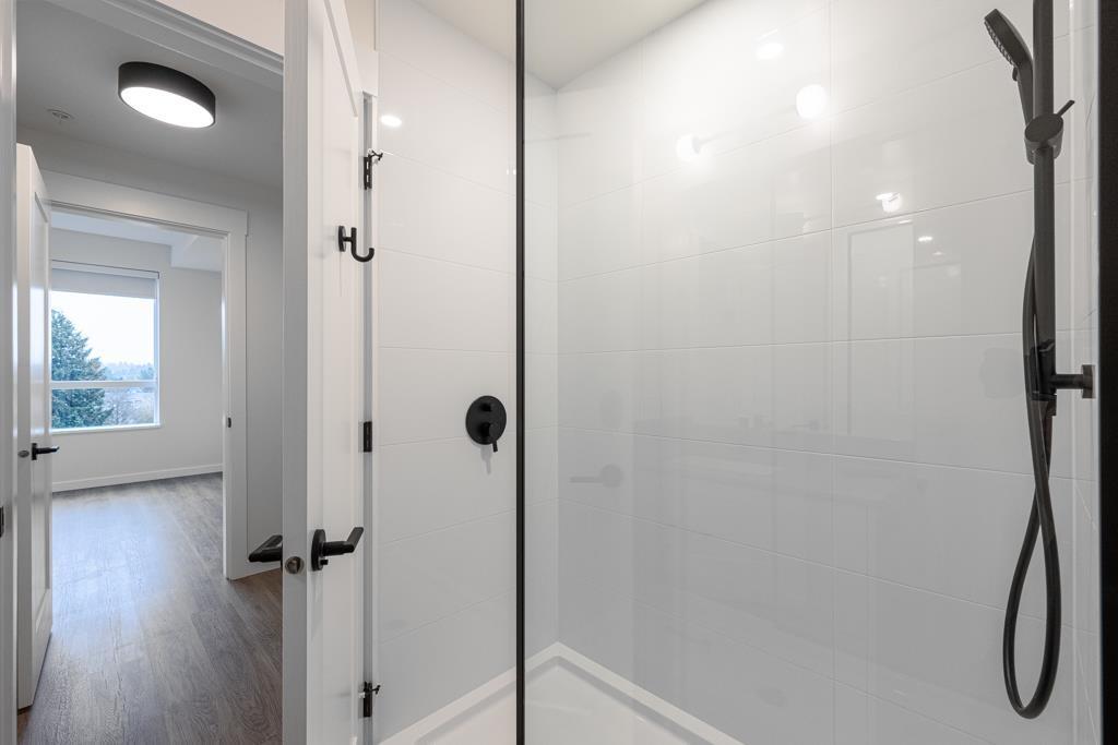 408 27215 Aldergrove Town Centre Drive, Langley, BC - Indoor Photo Showing Bathroom