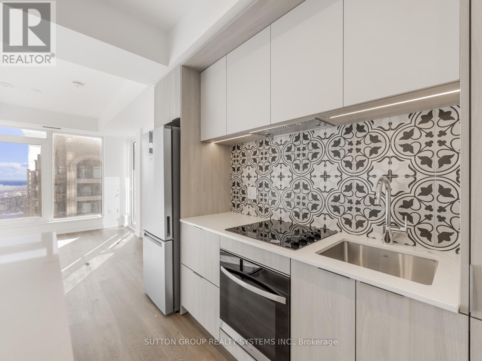 3505 - 395 Square One Drive, Mississauga, ON - Indoor Photo Showing Kitchen With Upgraded Kitchen