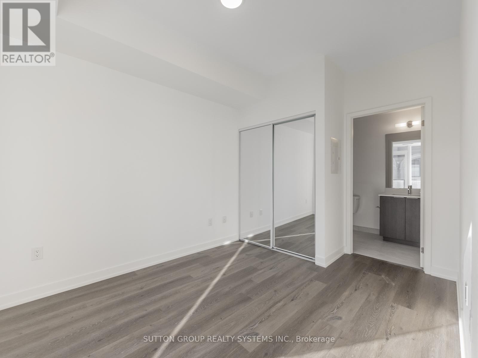3505 - 395 Square One Drive, Mississauga, ON - Indoor Photo Showing Other Room