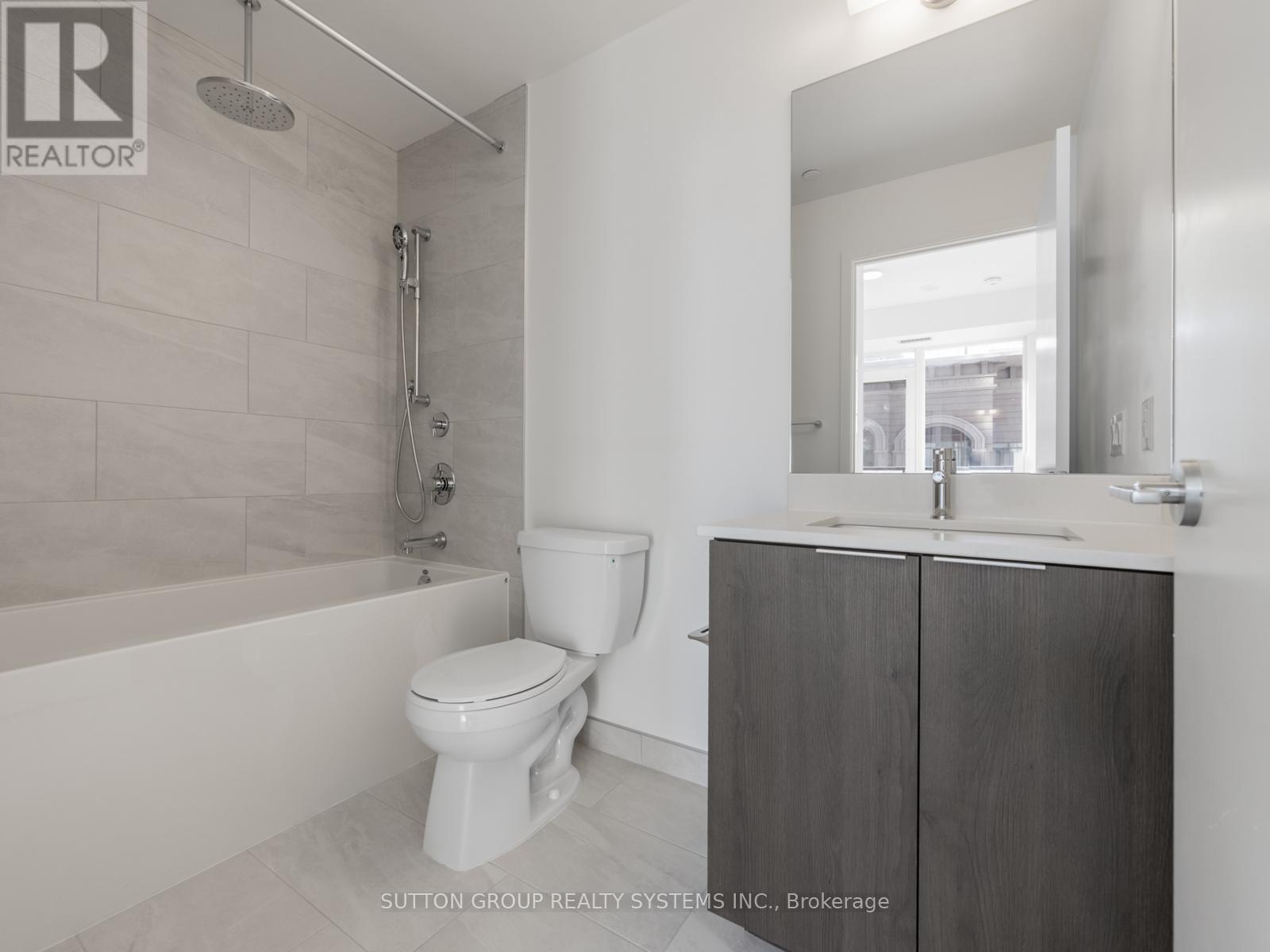 3505 - 395 Square One Drive, Mississauga, ON - Indoor Photo Showing Bathroom