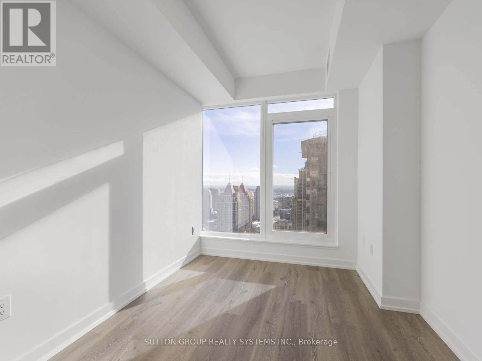 3505 - 395 Square One Drive, Mississauga, ON - Indoor Photo Showing Other Room