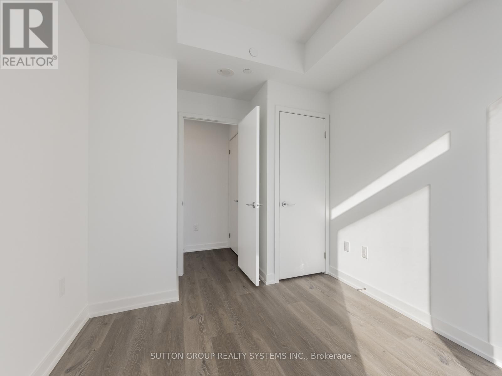 3505 - 395 Square One Drive, Mississauga, ON - Indoor Photo Showing Other Room