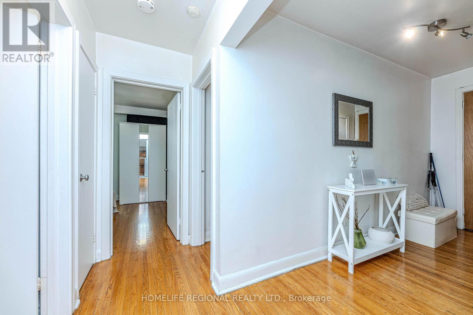 50 Cuffley Crescent N, Toronto, ON - Indoor Photo Showing Other Room