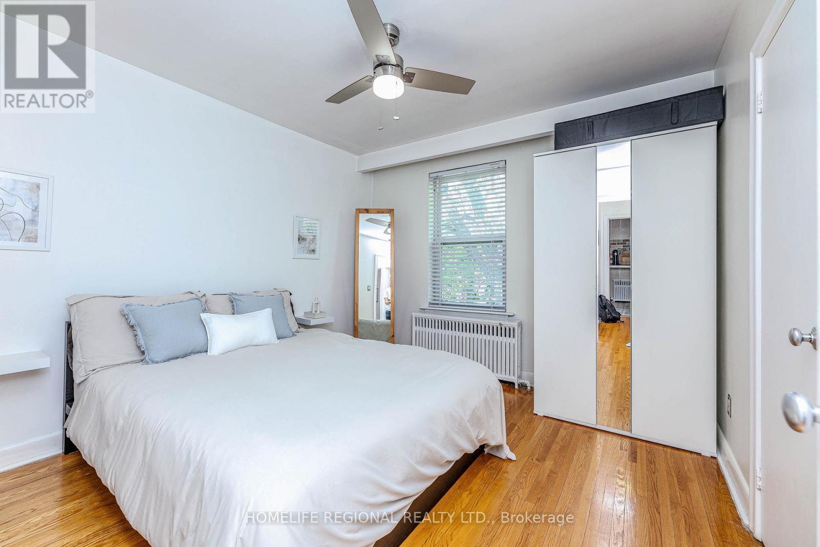 50 Cuffley Crescent N, Toronto, ON - Indoor Photo Showing Bedroom