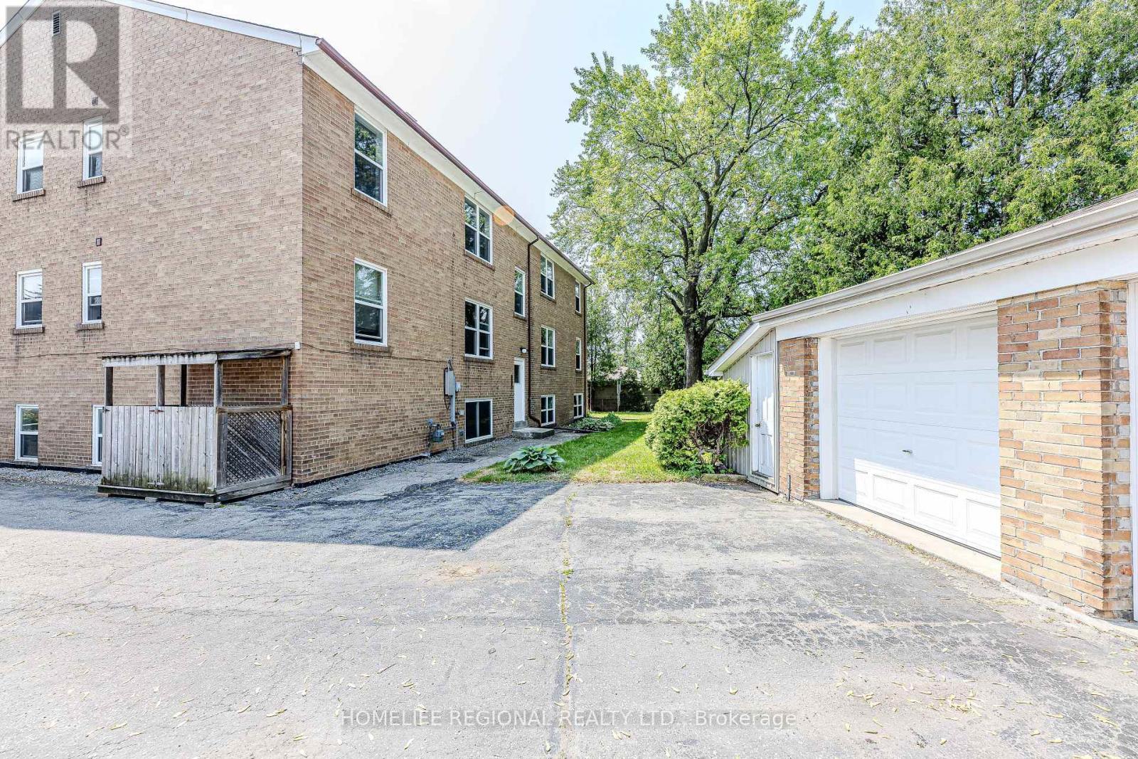 50 Cuffley Crescent N, Toronto, ON - Outdoor With Exterior