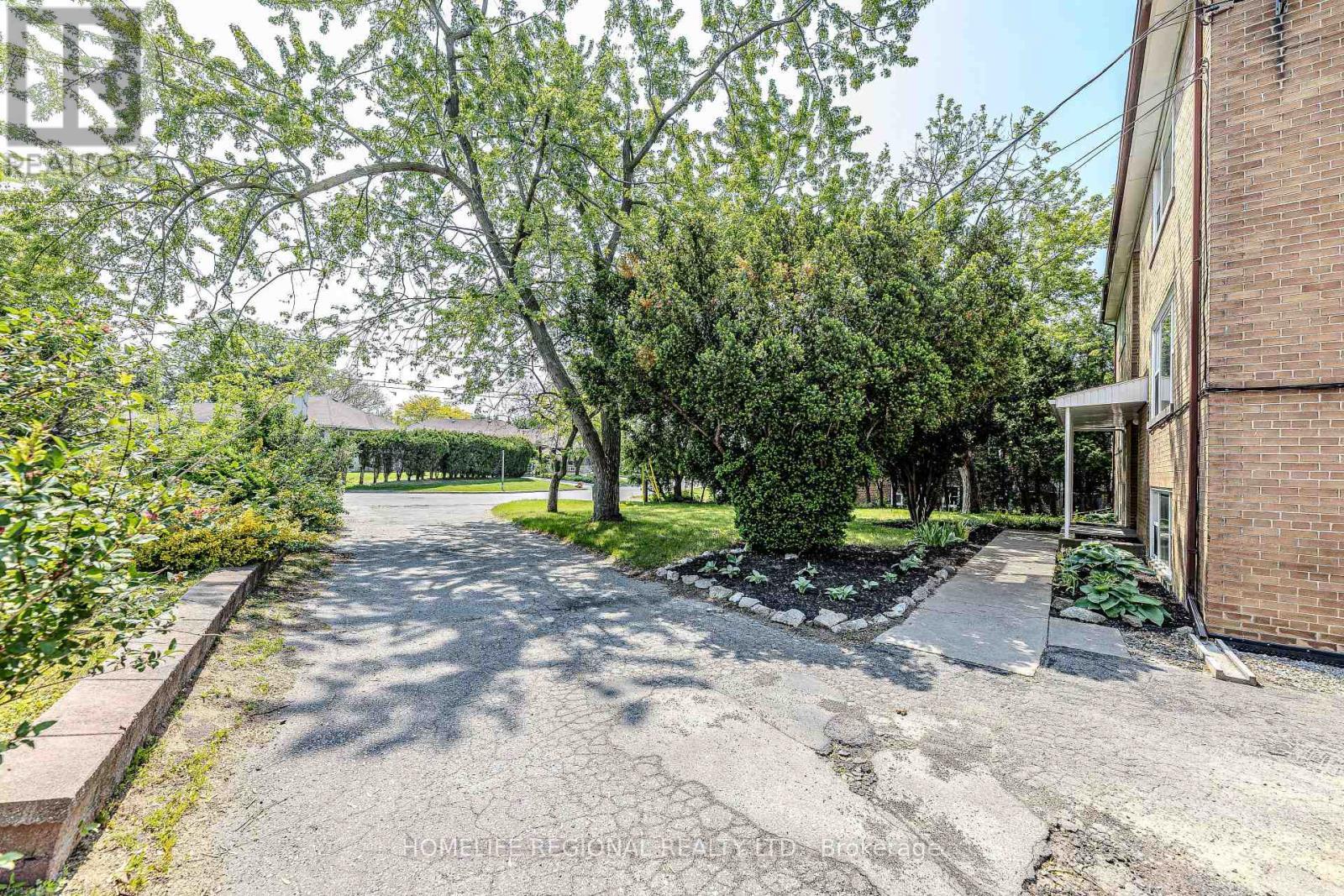 50 Cuffley Crescent N, Toronto, ON - Outdoor