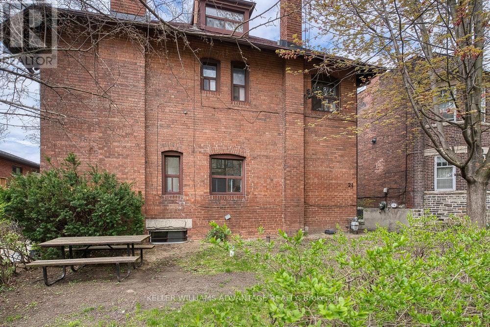 24 Indian Road Crescent, Toronto, ON - Outdoor