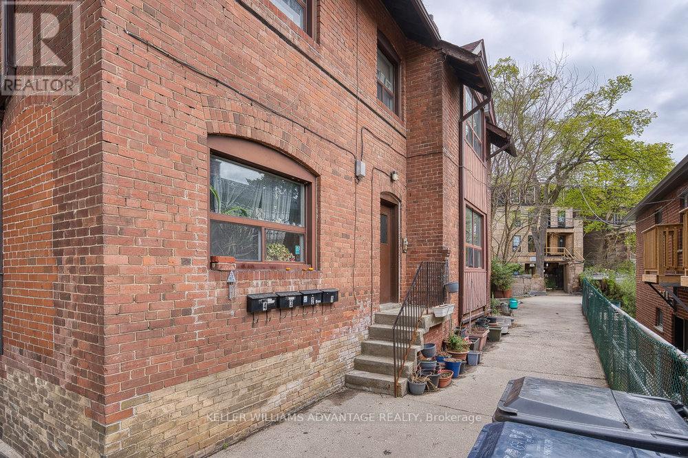 24 Indian Road Crescent, Toronto, ON - Outdoor