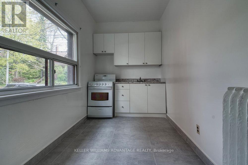 24 Indian Road Crescent, Toronto, ON - Indoor