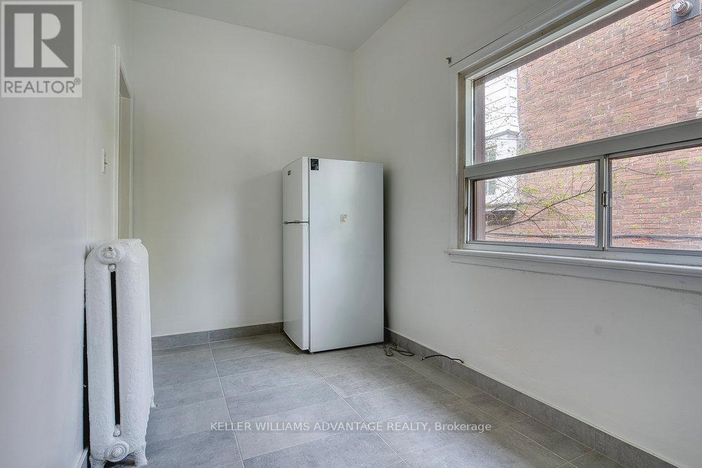 24 Indian Road Crescent, Toronto, ON - Indoor Photo Showing Other Room