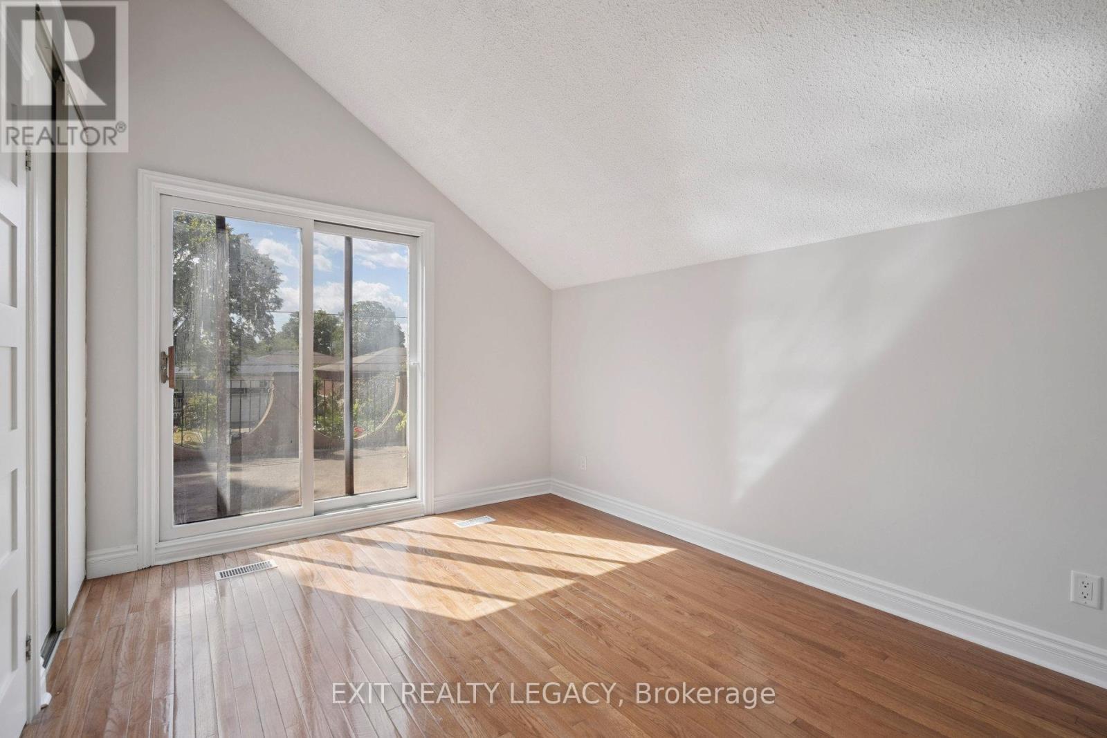 6 Muir Avenue, Toronto, ON - Indoor Photo Showing Other Room