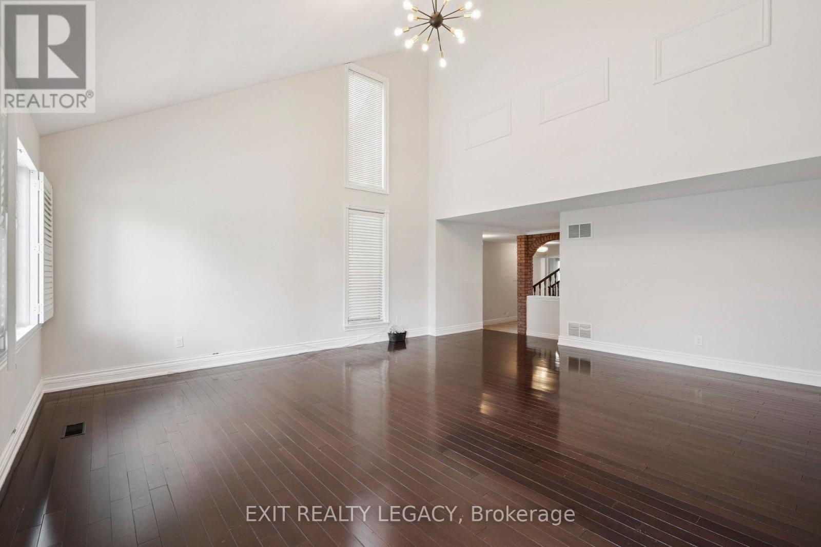 6 Muir Avenue, Toronto, ON - Indoor Photo Showing Other Room