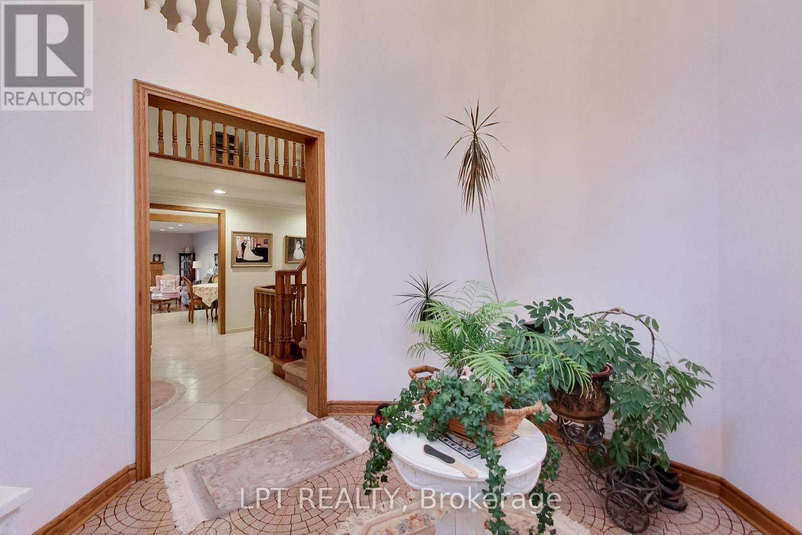 6 Fenton Way, Brampton, ON - Photo Showing Other Room