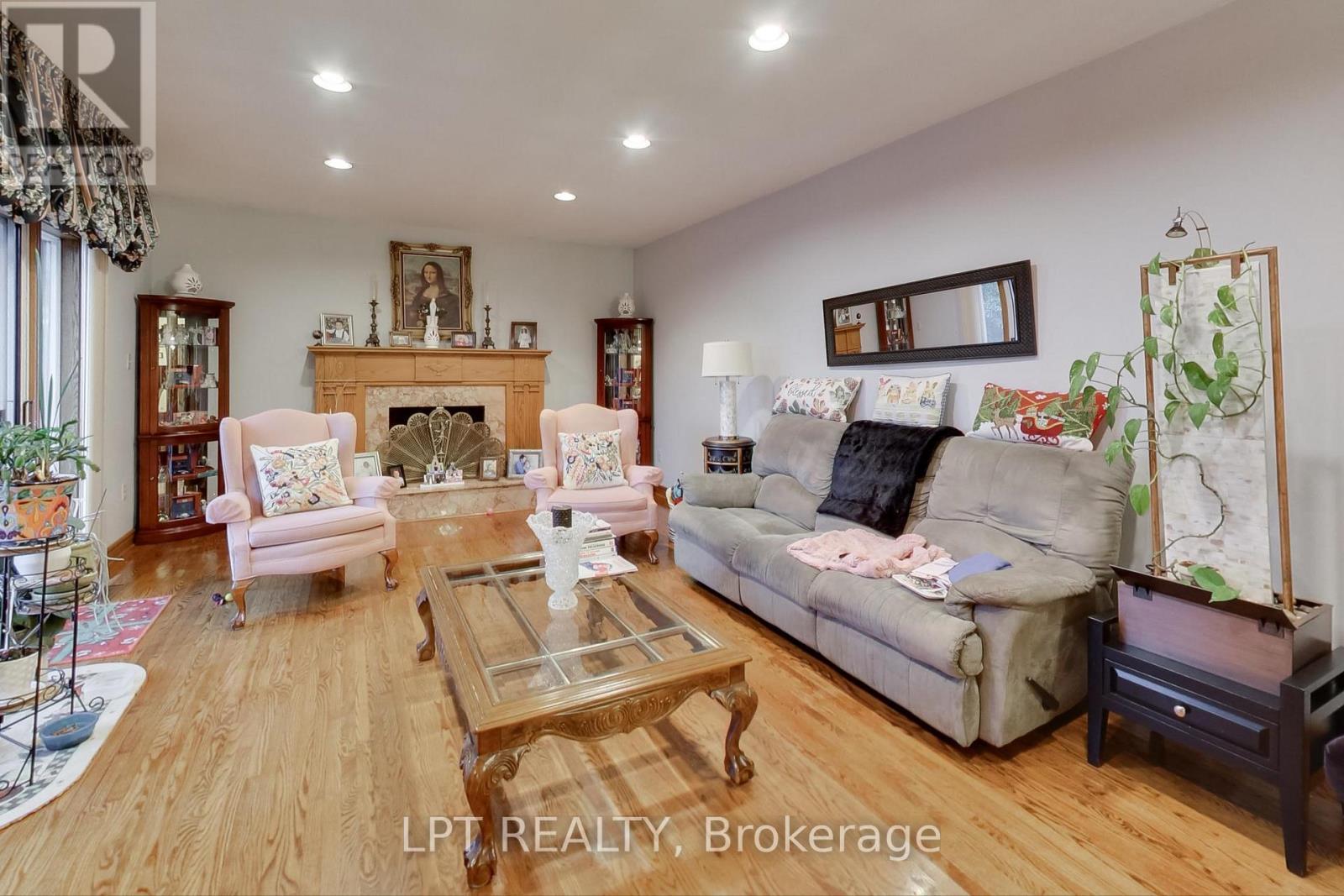 6 Fenton Way, Brampton, ON - Indoor Photo Showing Living Room With Fireplace